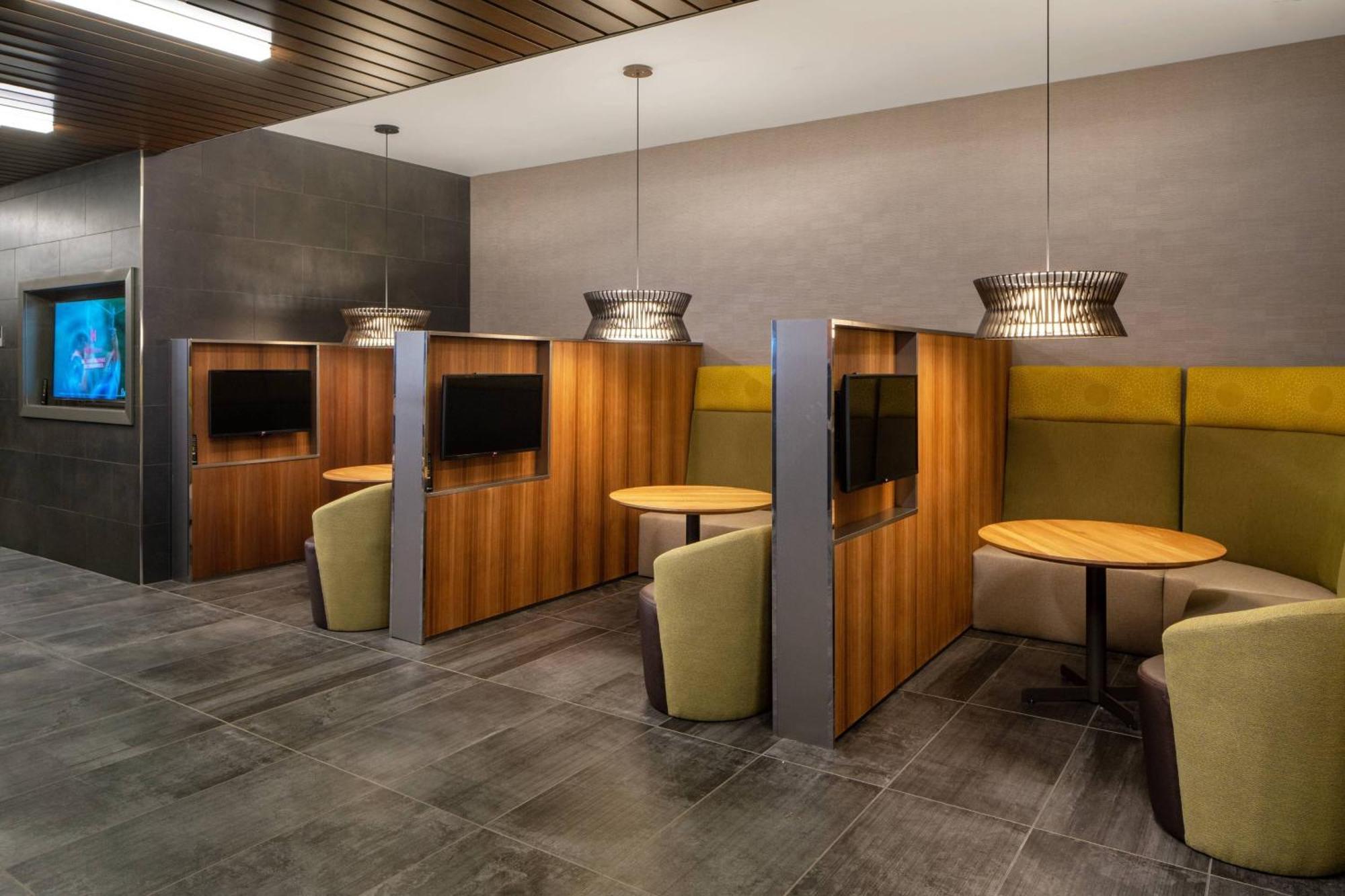 Hotel Courtyard By Marriott Lafayette South Esterno foto